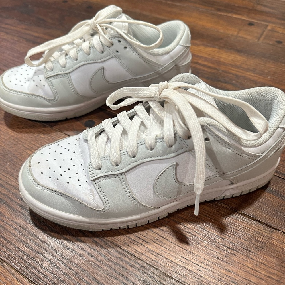 Nike Women's White and Gray Sneakers